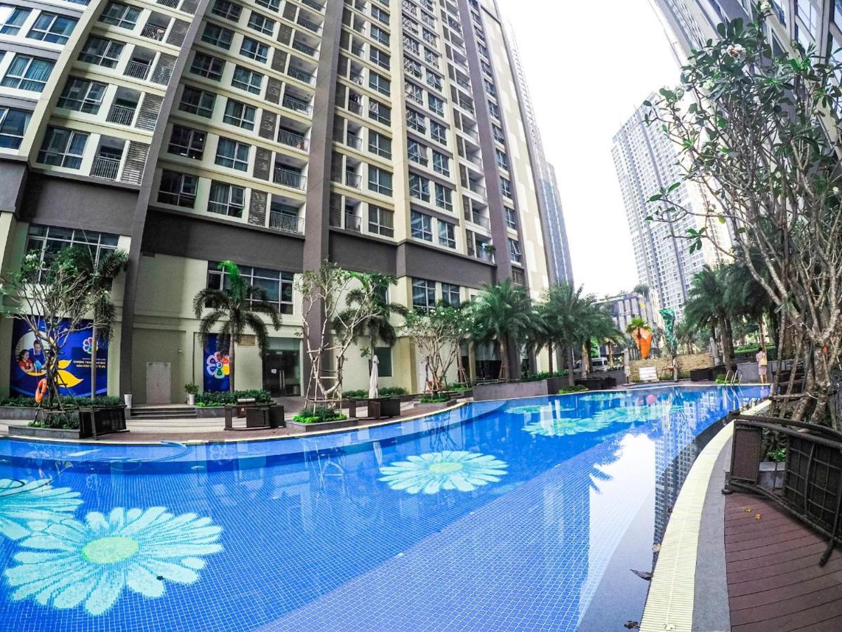 Vinhomes Landmark Apt Renovation 2025 By Bevista Ho Chi Minh City Exterior photo